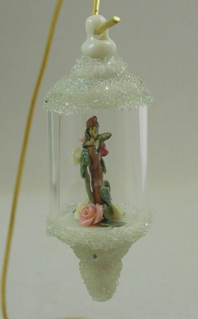 Roses w/Butterfly -- Extreme Porcelain Pendant